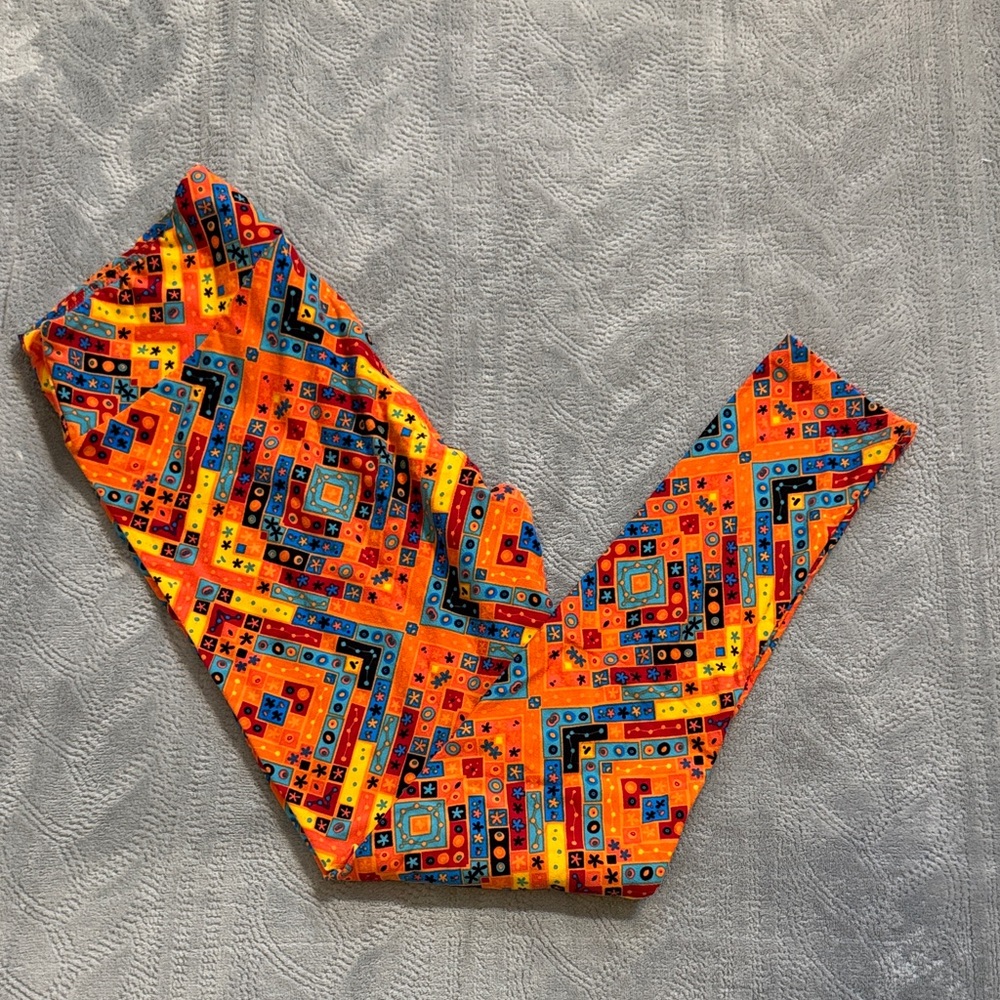 LuLaRoe Orange Geometric Print Leggings